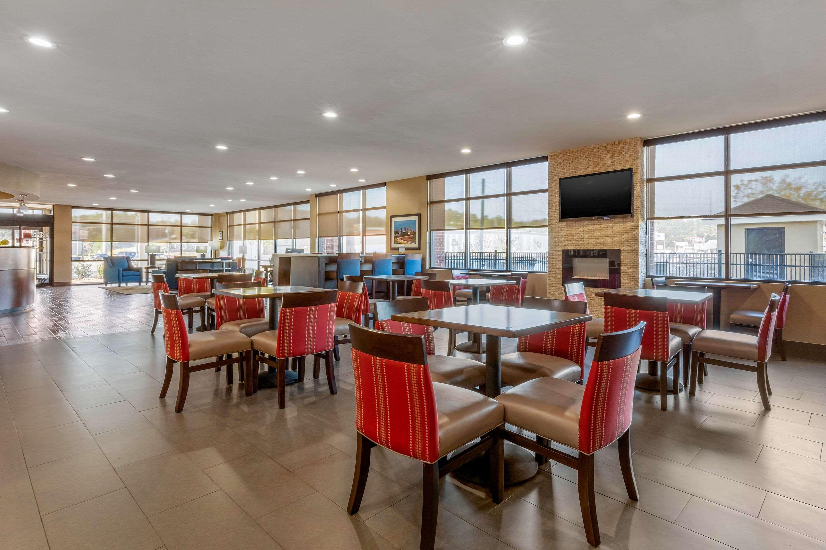 Comfort Suites Pelham Hoover I-65 Экстерьер фото