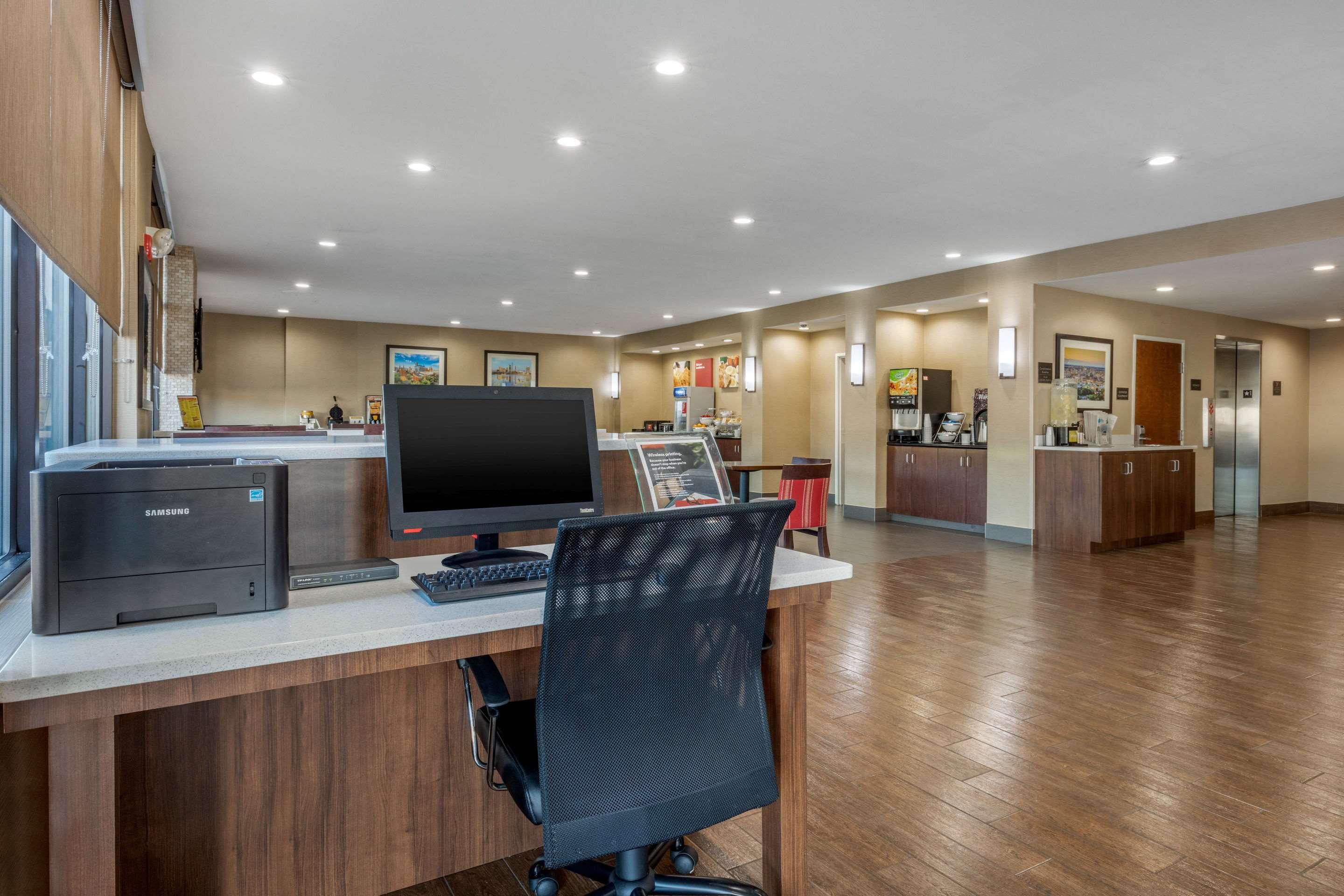 Comfort Suites Pelham Hoover I-65 Экстерьер фото